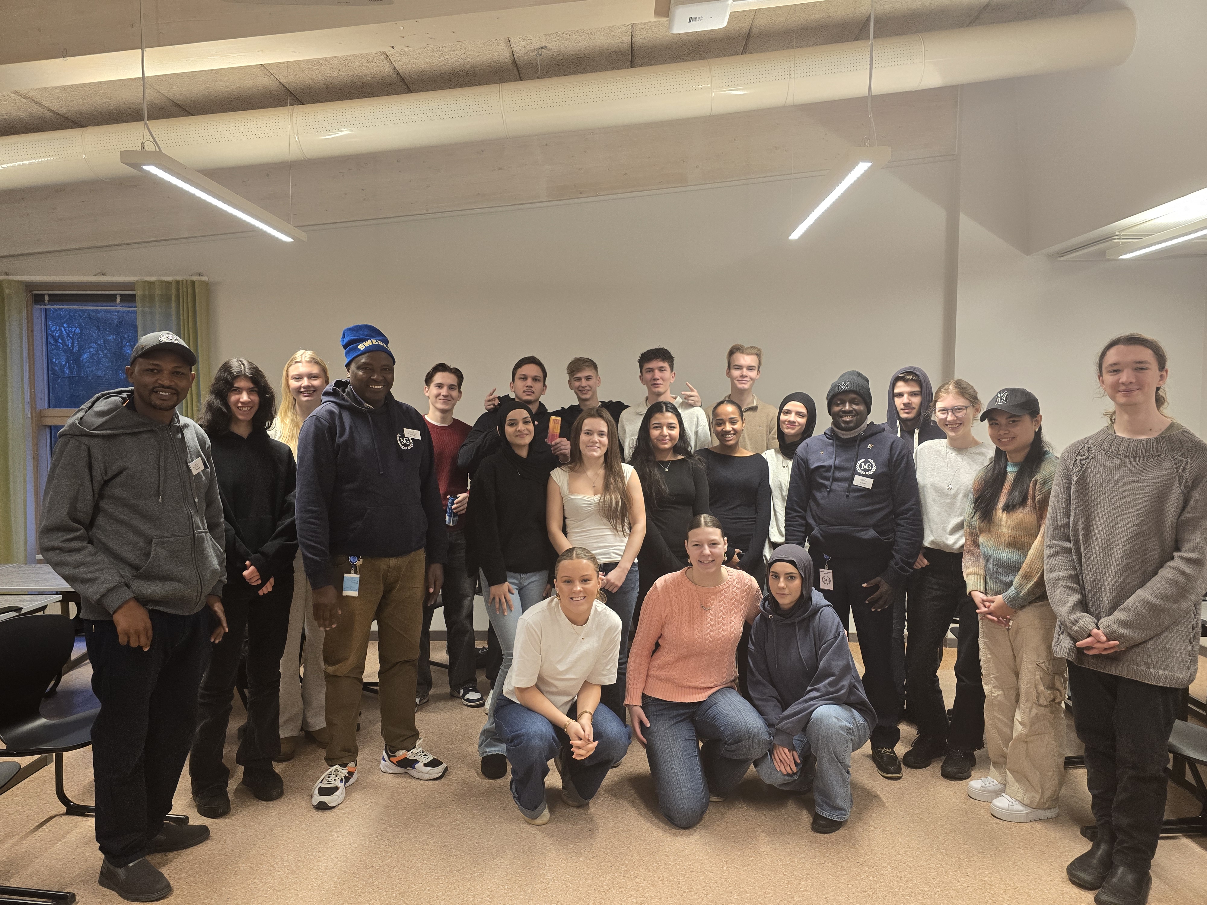 Attended a class of science students in sweden